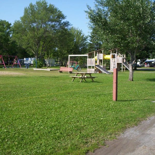 Camping Des Bois Francs
