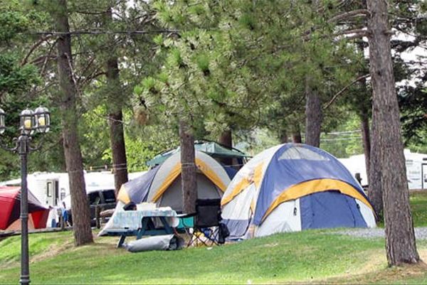 Camping La Roche D'or - Parkbridge