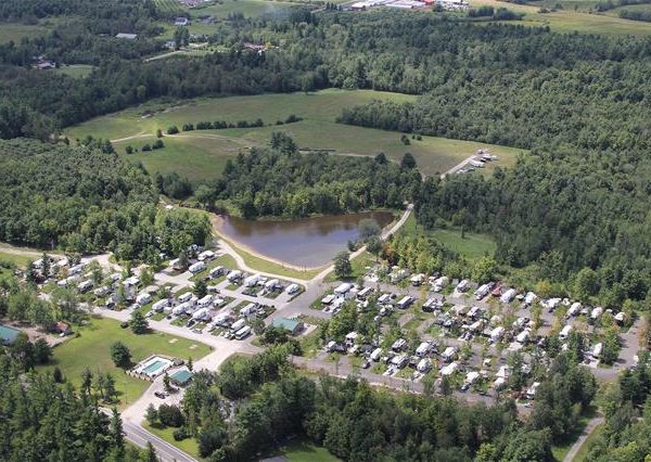 Camping Le Dauphinais